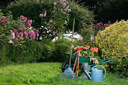 Front view of a tidy Shadwell terrace garden